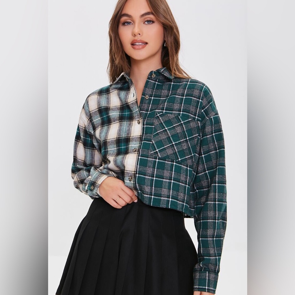 Forever 21 Green and Cream flannel Plaid Cropped Top small size two color